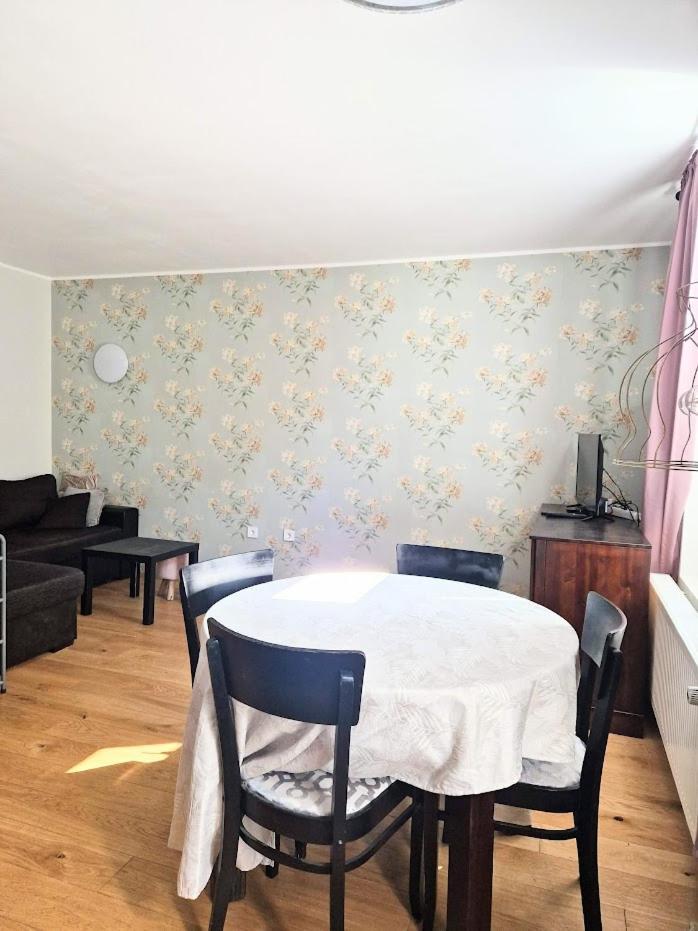 Suur-Ameerika Apartment Tallinn Extérieur photo
